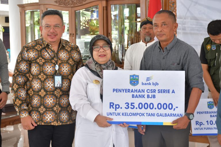 Kelompok Tani Galbarman Sukses Kembangkan Melon, Terima Bantuan CSR dari Bank BJB