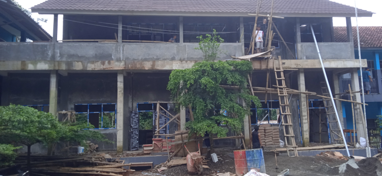 Proyek SMP IT Miftahul Huda II Ciamis Molor, Transparansi Dipertanyakan