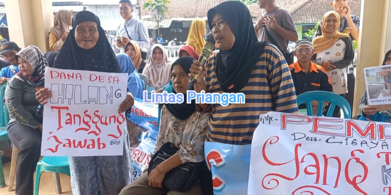 Warga Desa Cigayam Desak Transparansi Pengelolaan Dana Desa