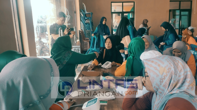 Pemdes Dewasari bersama Puskesmas Handapherang Gelar Prolanis
