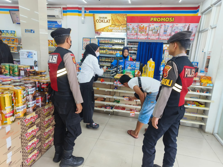 Jelang Ramadhan, Polres Tasikmalaya Kota Sisir Minimarket dan Swalayan
