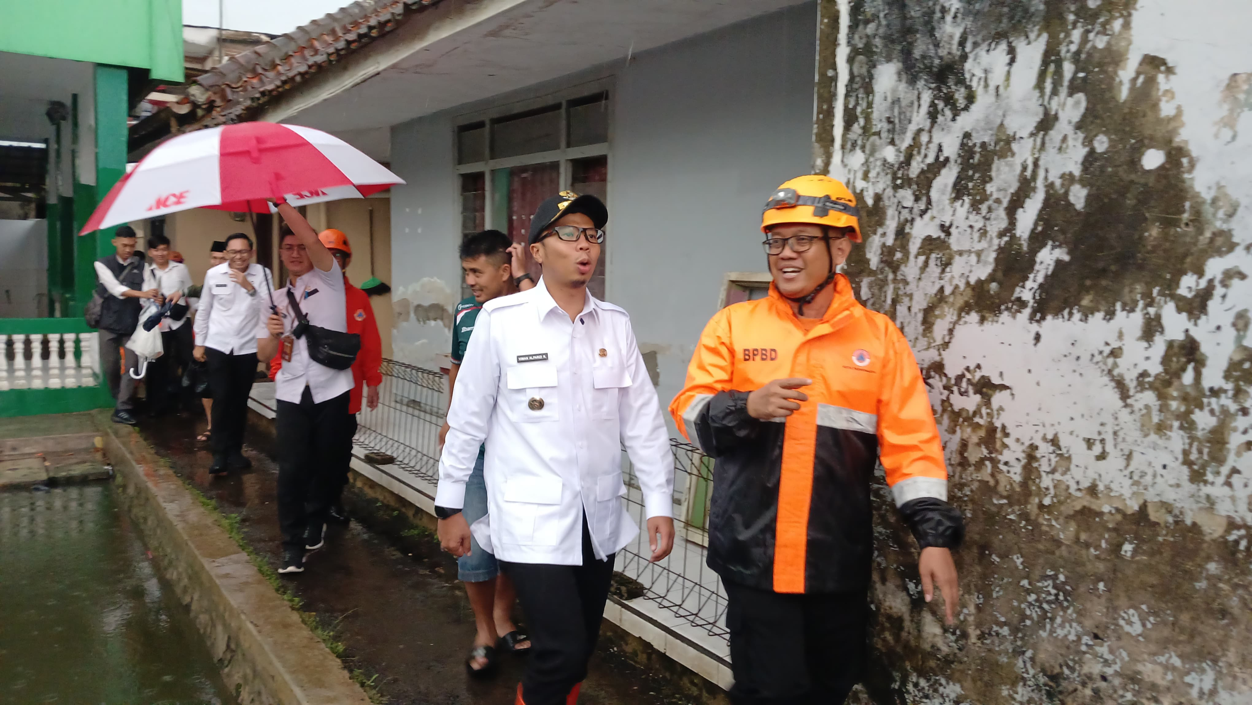Wali Kota Tasikmalaya Tinjauh Langsung Rumah Terdampak Puting Beliung di Tasikmalaya