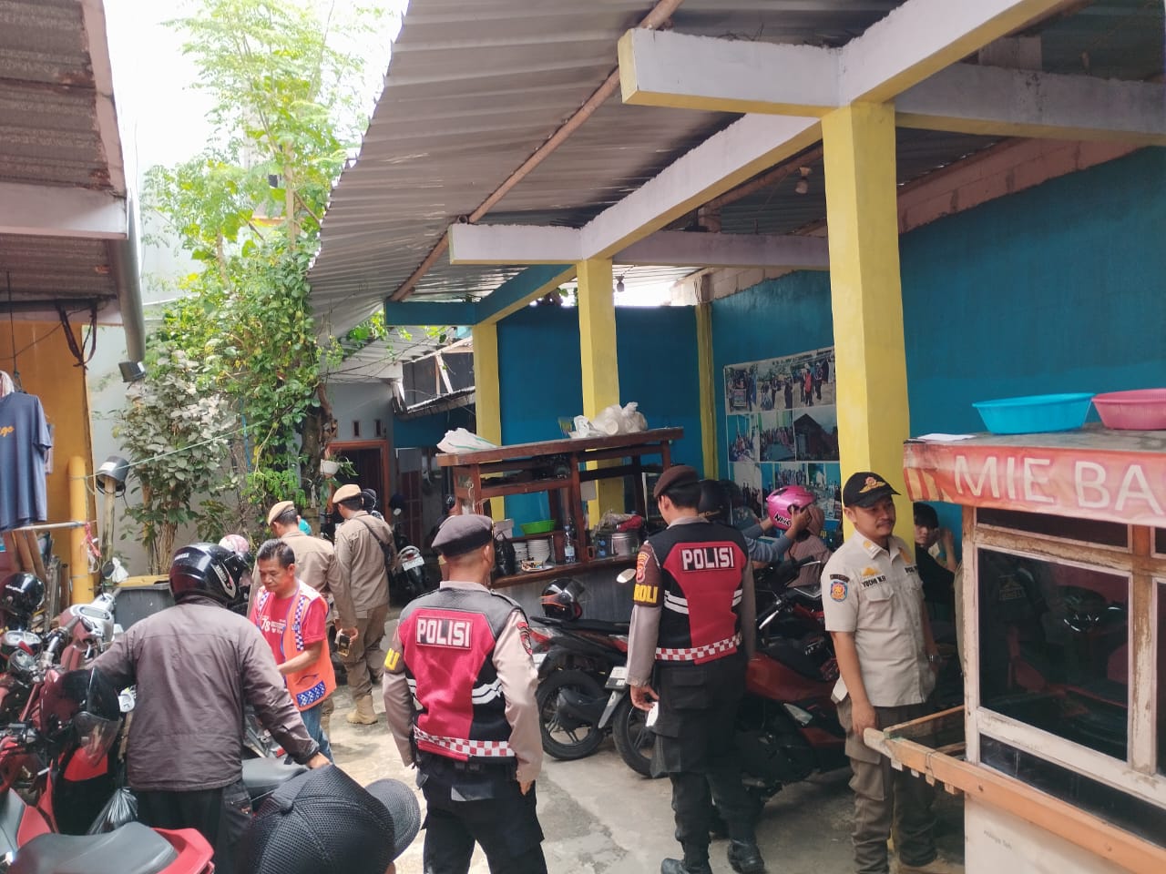 warung nasi buka siang di tasikmalaya