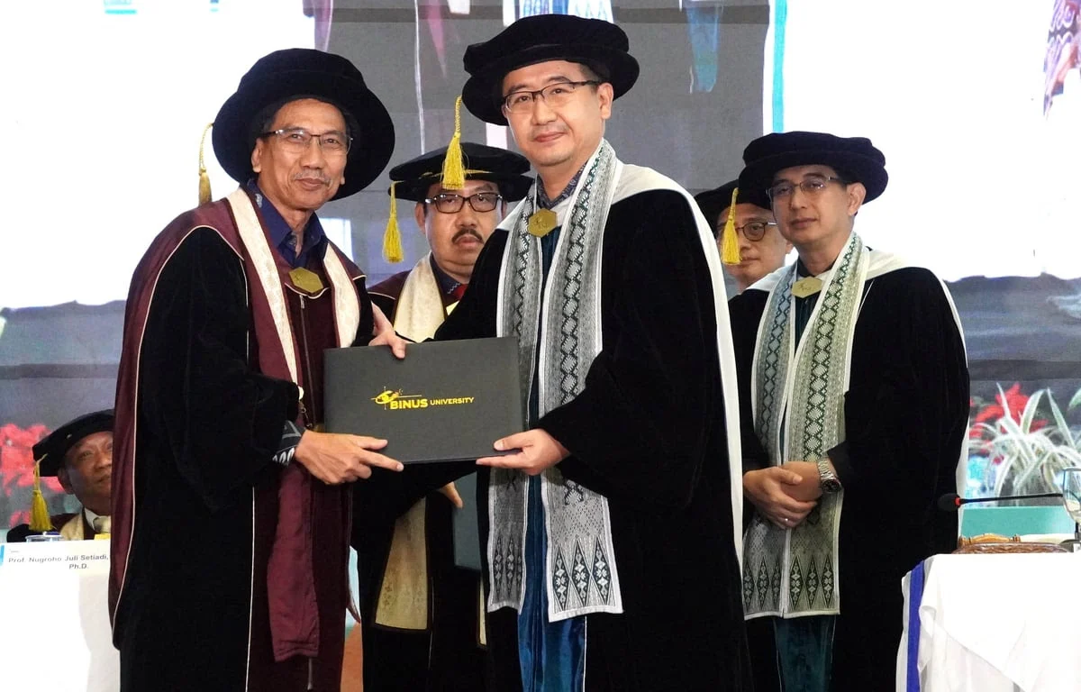Pengukuhan Guru Besar Binus Bandung