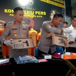 penjahat bersenpi di tasik