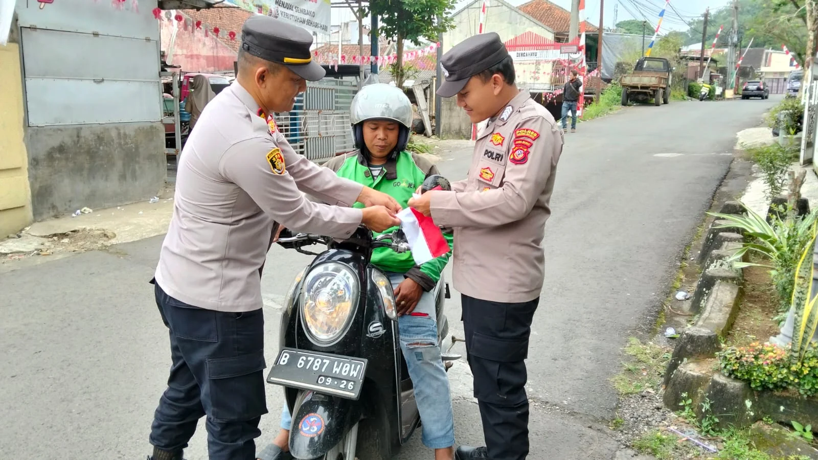 Polsek Mangkubumi, bendera merah putih, perayaan kemerdekaan