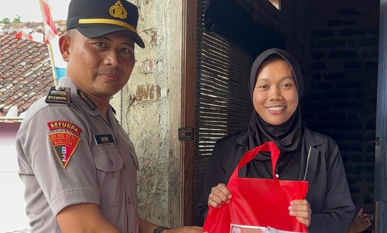 bakti sosial polisi tasikmalaya
