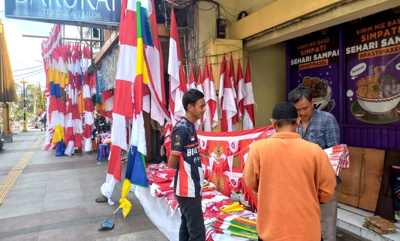 pedagang bendera tasikmalaya