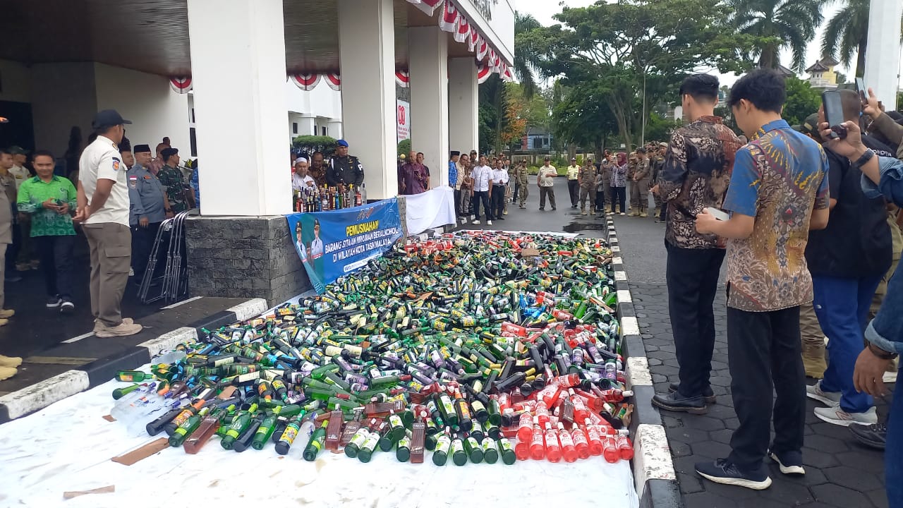 pemusnahan miras di tasikmalaya