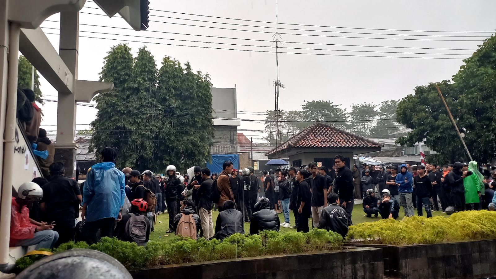 aksi di taskmalaya ricuh