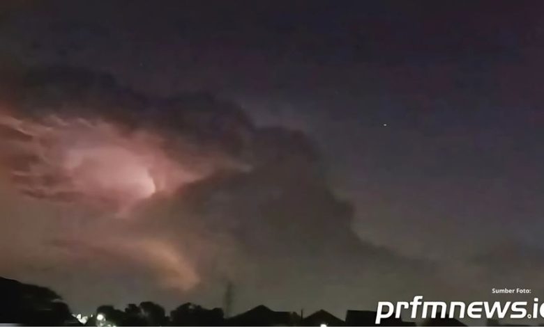 Awan Petir di Bandung