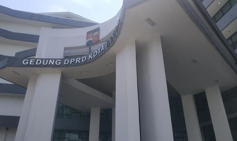 anggota dprd bogor bolos kerja 6 bulan