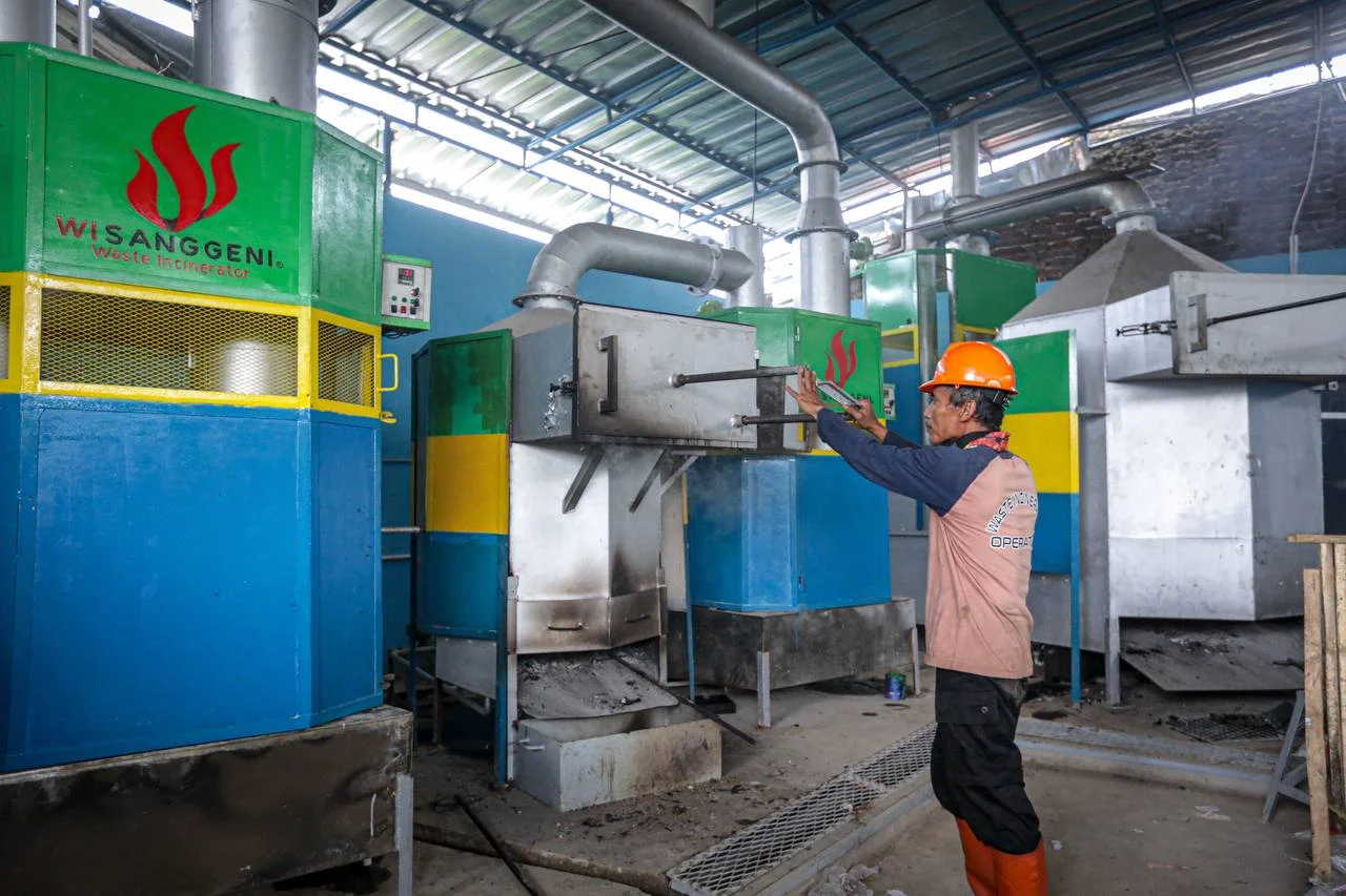 buang sampah sembarangan di bandung