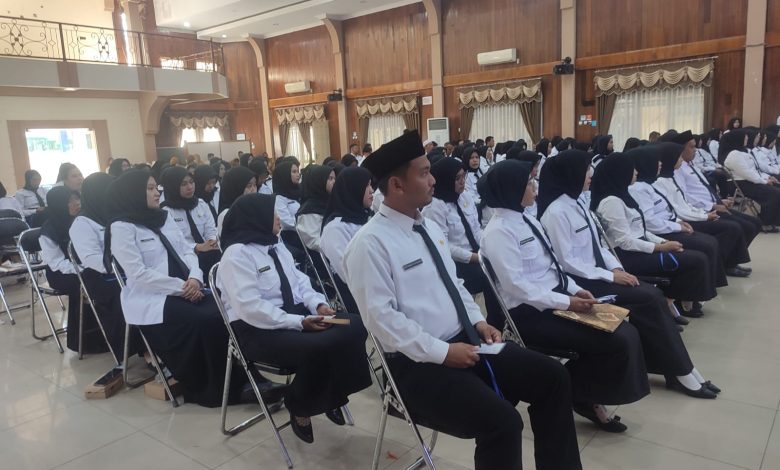 PPPK Paruh Waktu Sudah Dipinang Entah Kapan ke Pelaminan