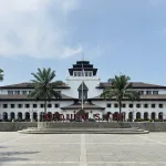 Pengaduan Warga Jabar di Gedung Sate