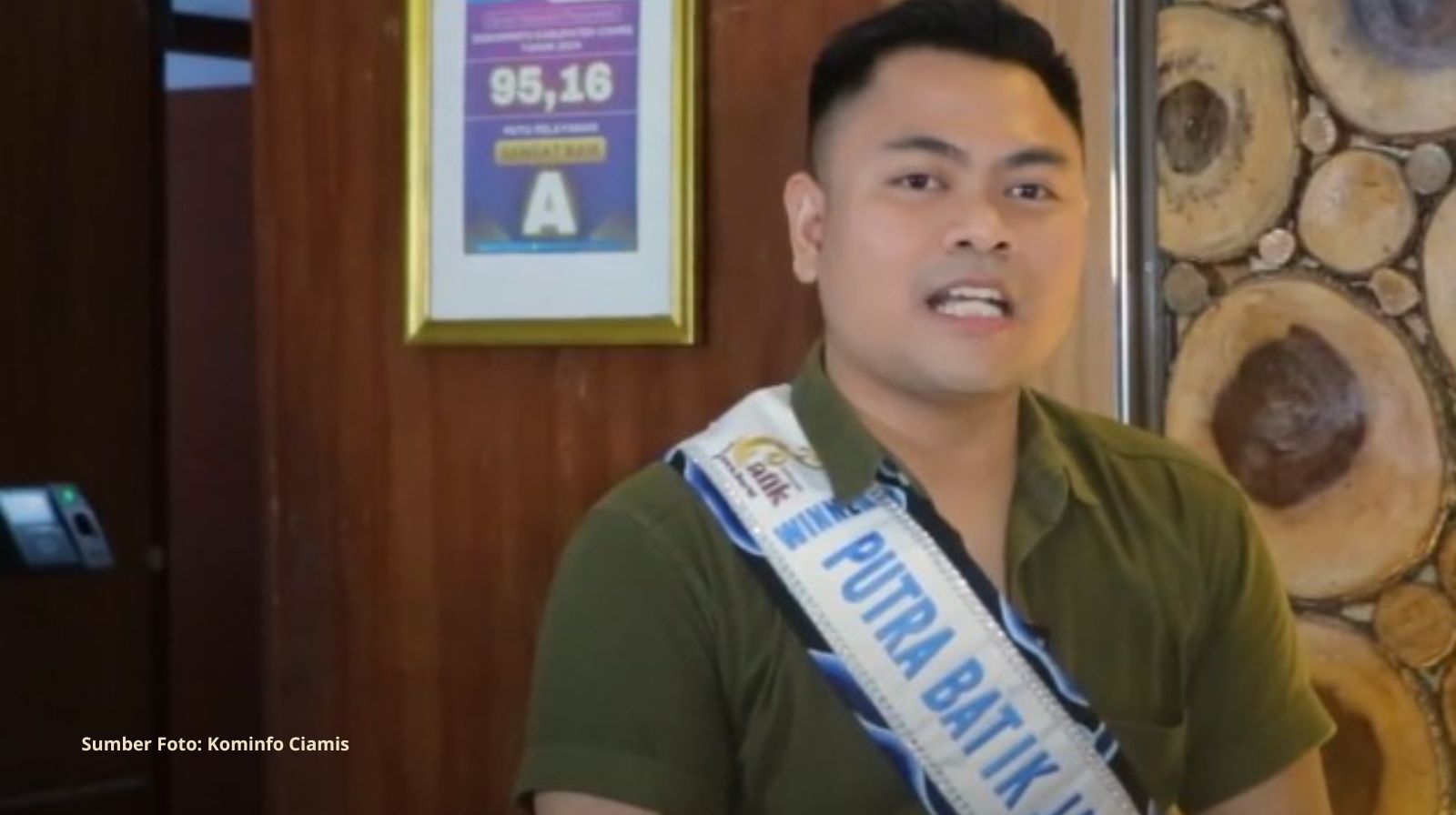 Putra Ciamis Jadi Duta Batik