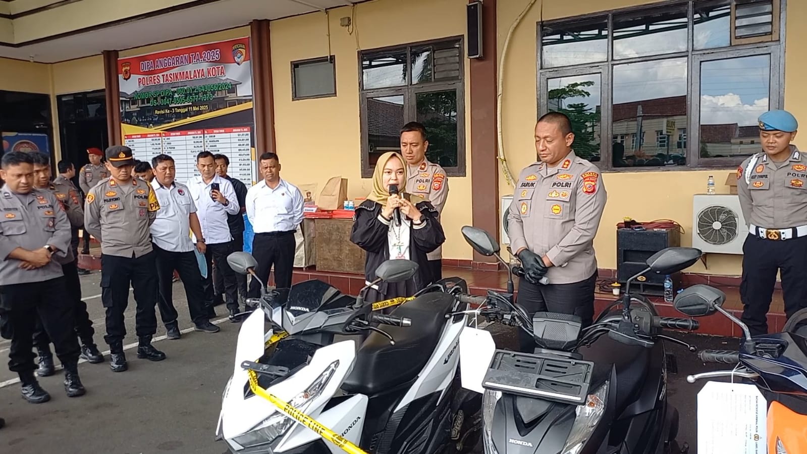 guru sman manonjaya motornya kembali