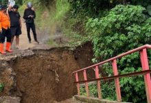 Jembatan Ambruk di Cisaat Sukabumi