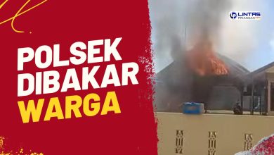 Polsek Dibakar Warga