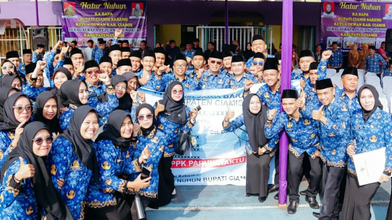 Bupati Herdiat Ingatkan PPPK Paruh Waktu Jaga Keharmonisan Keluarga