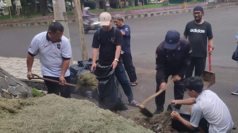 Disbudpora Ciamis Tanamkan Budaya Bersih