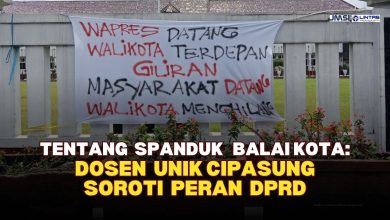 Fenomena Spanduk di Balai Kota Tasikmalaya, Dosen UNIK Soroti Peran DPRD