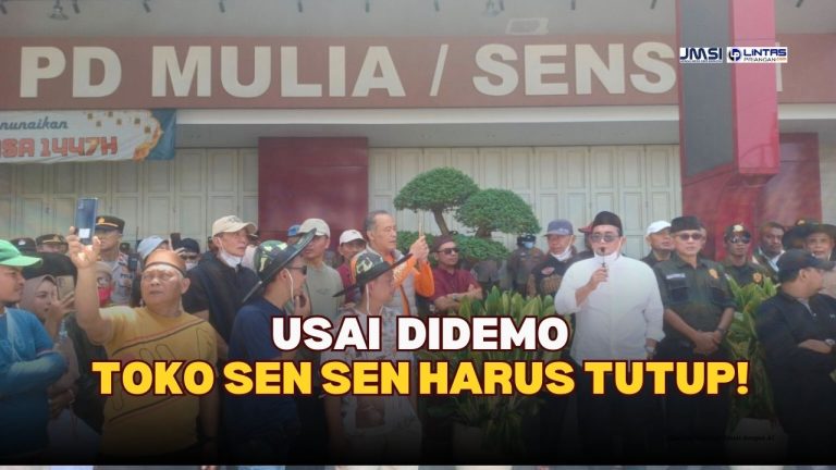 Toko Sen Sen Didemo Forum Masyarakat Peduli Pasar Cikurubuk