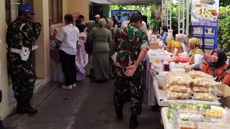 Disnakkan dan Kodim 0613 Ciamis Gelar Bazar Pangan Murah