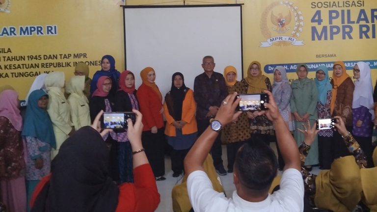 Agun Gunandjar Sebut Pendidikan Karakter Mulai Dari Rumah