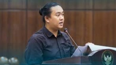 siapakah andrie yunus kontras yang disiram air keras di jakarta