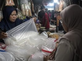Harga Plastik di Ciamis dan Plastik di Tasikmalaya Naik Drastis
