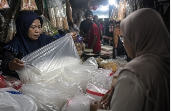 Harga Plastik di Ciamis dan Plastik di Tasikmalaya Naik Drastis