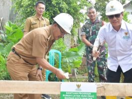 Wakil walikota Banjar kunjungi pembangunan rumah kayak Juni