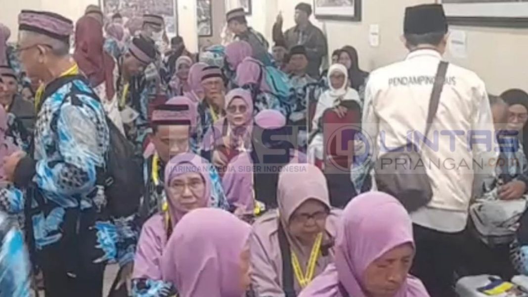 Pesan Diky Candra saat Lepas Jemaah Haji Kota Tasikmalaya
