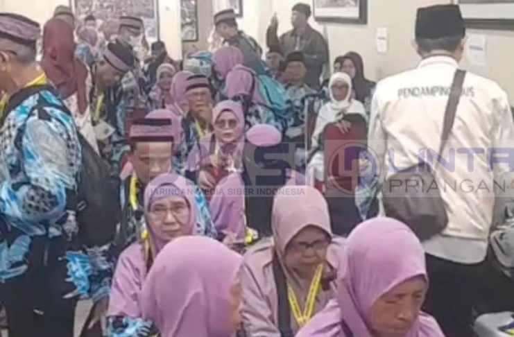 Pesan Diky Candra saat Lepas Jemaah Haji Kota Tasikmalaya