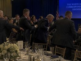 fakta mengejutkan di balik penembakan donald trump