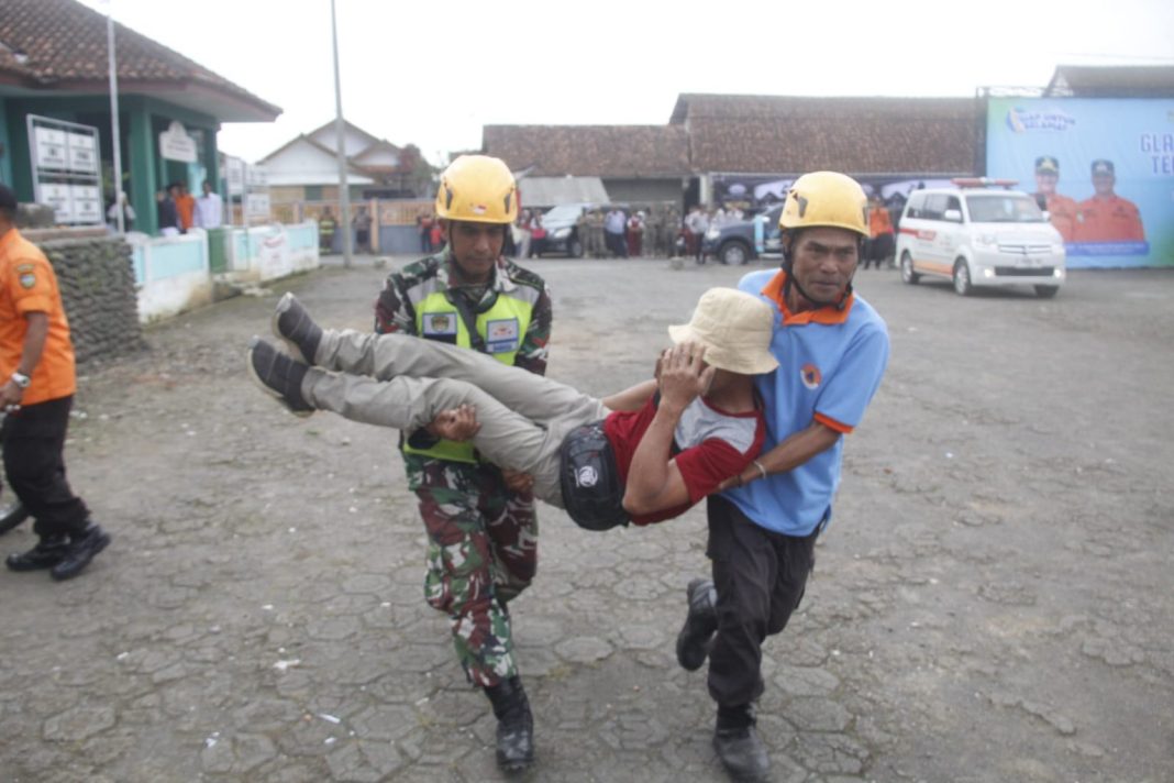 wabup tasikmalaya asep sopari serukan warga siaga bencana