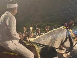 Dedi Mulyadi pimpin kirab mahkota binokasih di Kawali