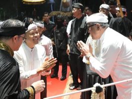 Wali Kota Banjar, Ir. H. Sudarsono, menghadiri langsung Kirab Budaya Mahkota Binokasih
