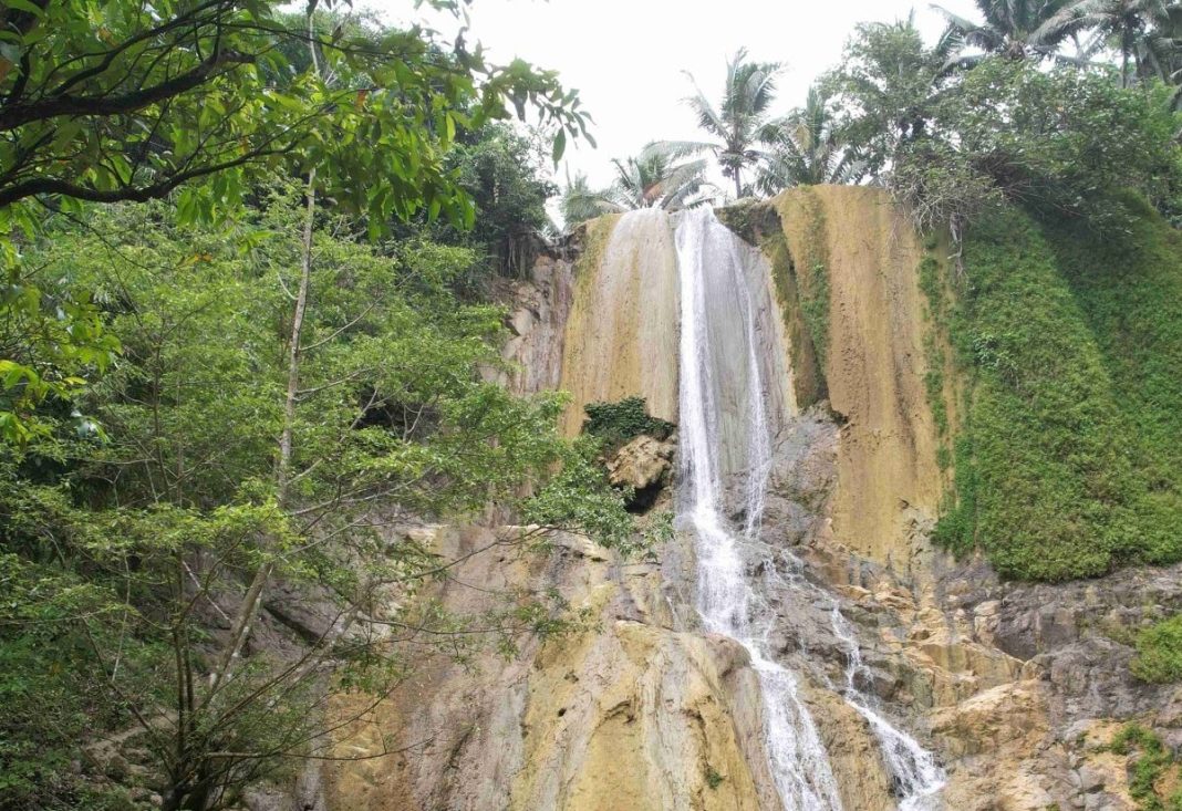 curug di kabupaten tasikmalaya