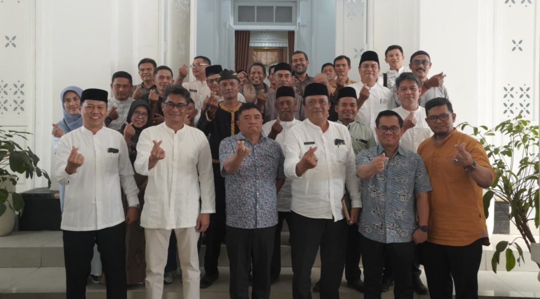 kepala desa di garut mengeluh ke bupati - berita garut - lintas priangan