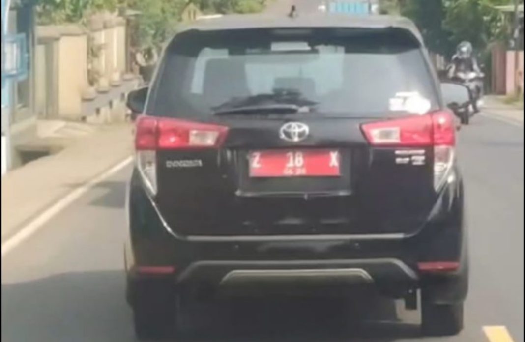 mobil dinas kota banjar ugal-ugalan - berita kota banjar - lintas priangan