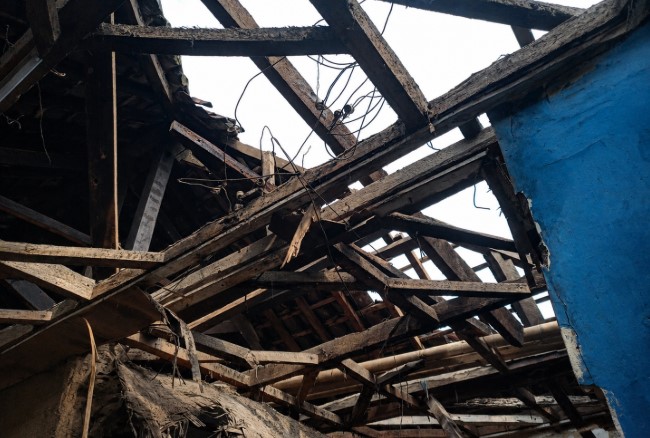 rumah ambruk di banjarsari ciamis - berita ciamis - lintas priangan
