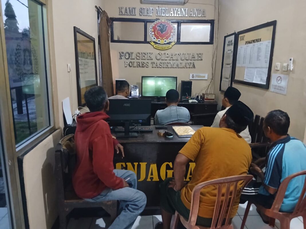 Polsek Cipatujah Nobar