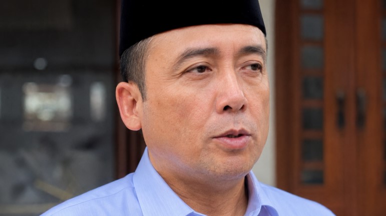 wakil wali kota bandung bebas tersangka - berita bandung lintas priangan