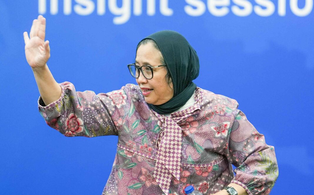 Nanik S Deyang mengundurkan diri - lintas priangan