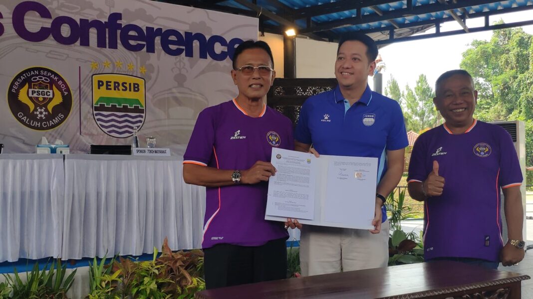 Penandatanganan Mou Kerjasama PSGC Ciamis dengan Persib