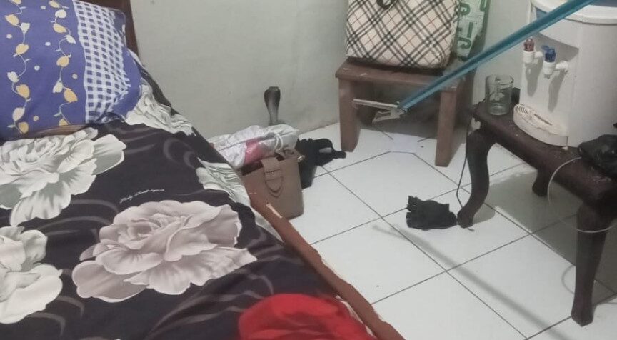 ular kobra masuk kamar warga ciamis - berita tasikmalaya