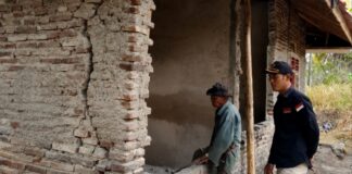 Dinding Rumah Ambruk di Cimaragas Ciamis, Dua KK Terdampak