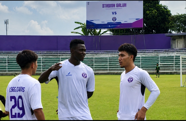 Ezechiel N'Douassel Latihan PSGC Ciamis- lintas priangan